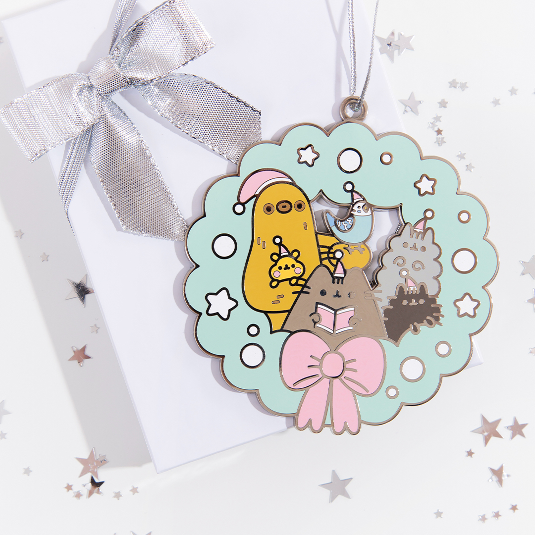 Pusheen Ring in the Holidays with the Exclusive Pusheen & Friends